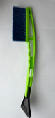 Щетка со скребком для уборки снега Oktan, зеленая, 420 мм